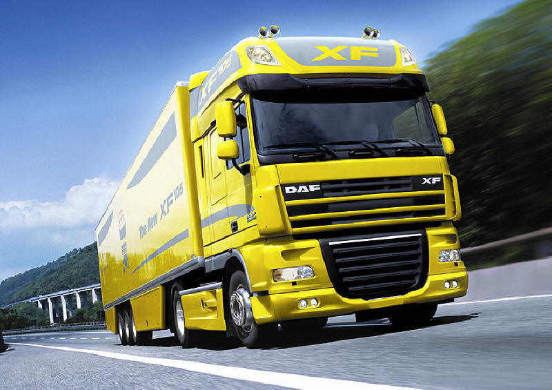 DAF XF Truck photo Truck pulling conventional dry van with trailer under-ride protection